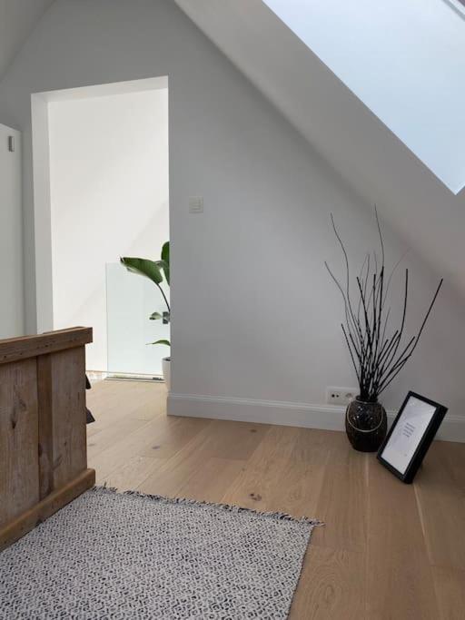 The Conservatory Cosy & Romantic Little House - Central Between Gent Antwerpen Brussel & Brugge 로케렌 외부 사진